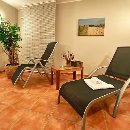 Seerose - 14 * Sellin (Rugen)