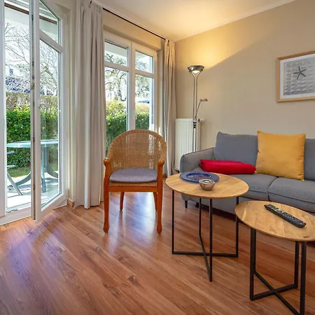 Seerose - 14 Sellin (Rugen)